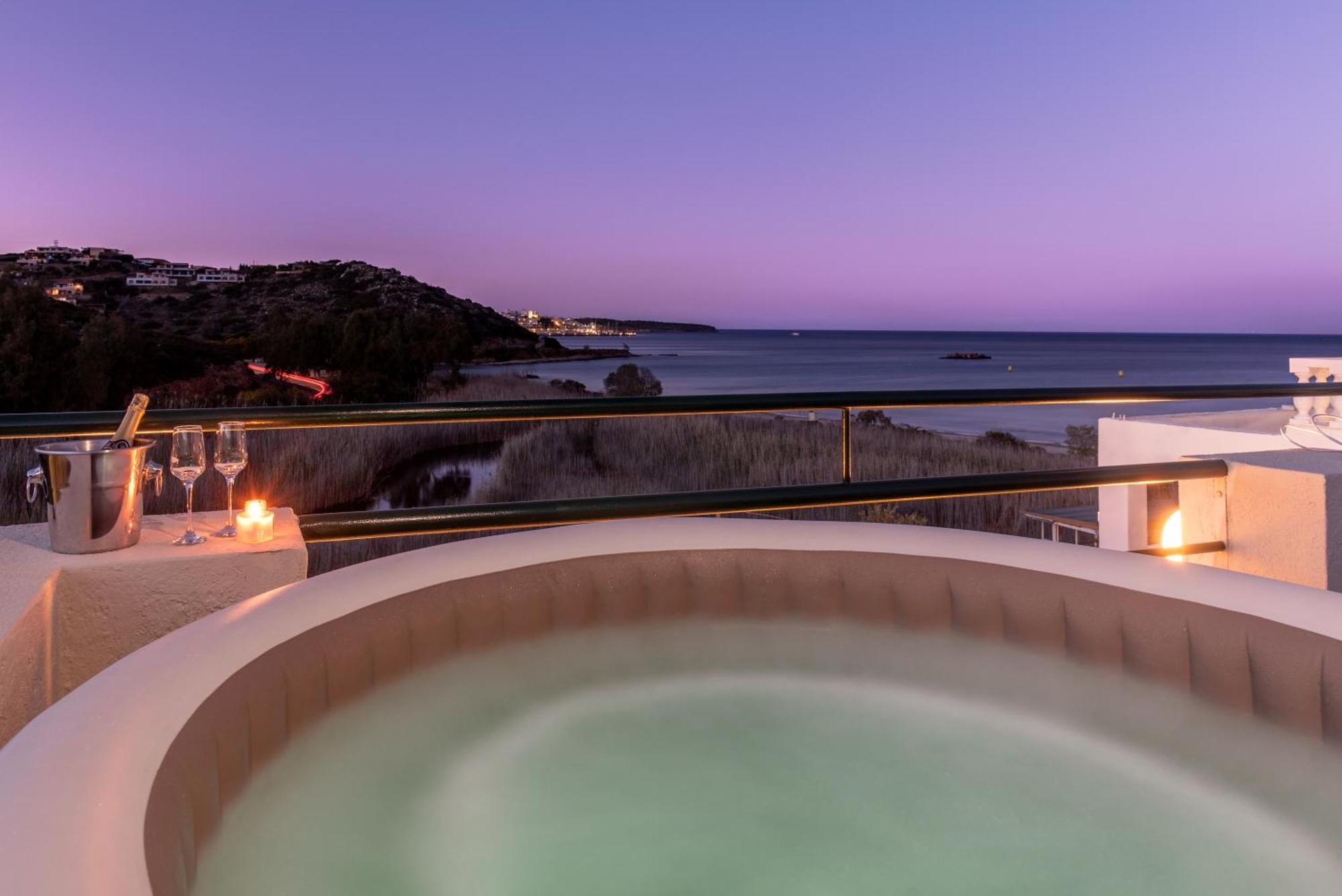 Coastal Dream Beachview Jacuzzi& Sauna Amoudara  Dış mekan fotoğraf